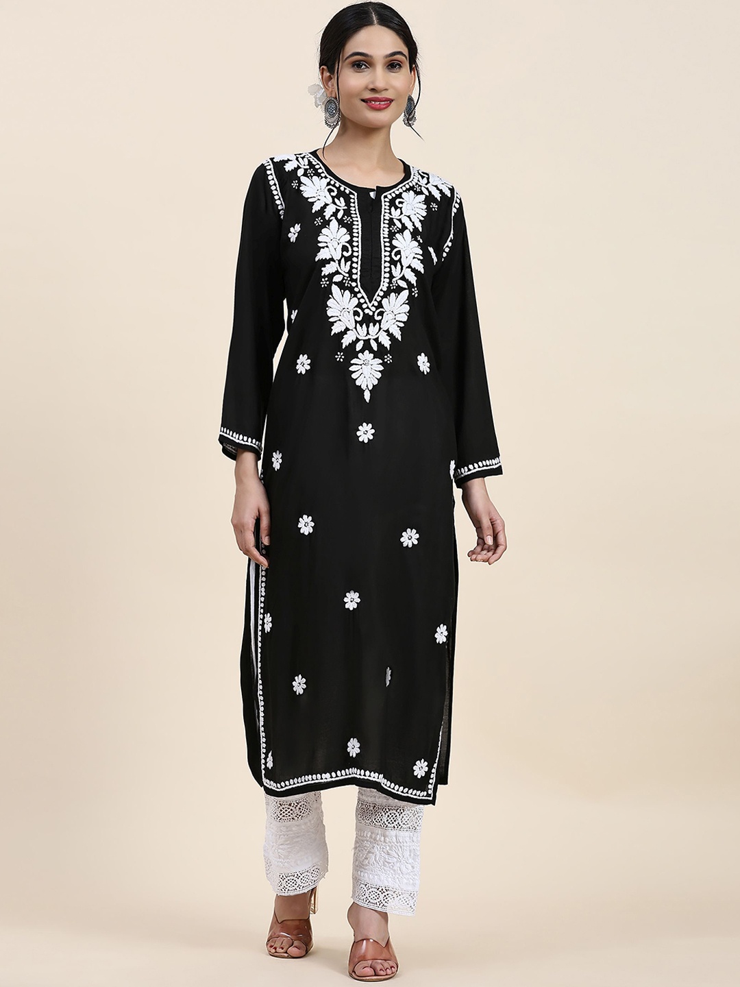 

HOUSE OF KARI Floral Embroidered Thread Work Pure Cotton Straight Kurta, Black