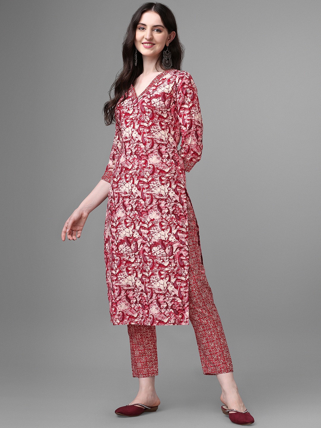 

GORGONE Paisley Printed Regular Kurta with Trousers Set, Red