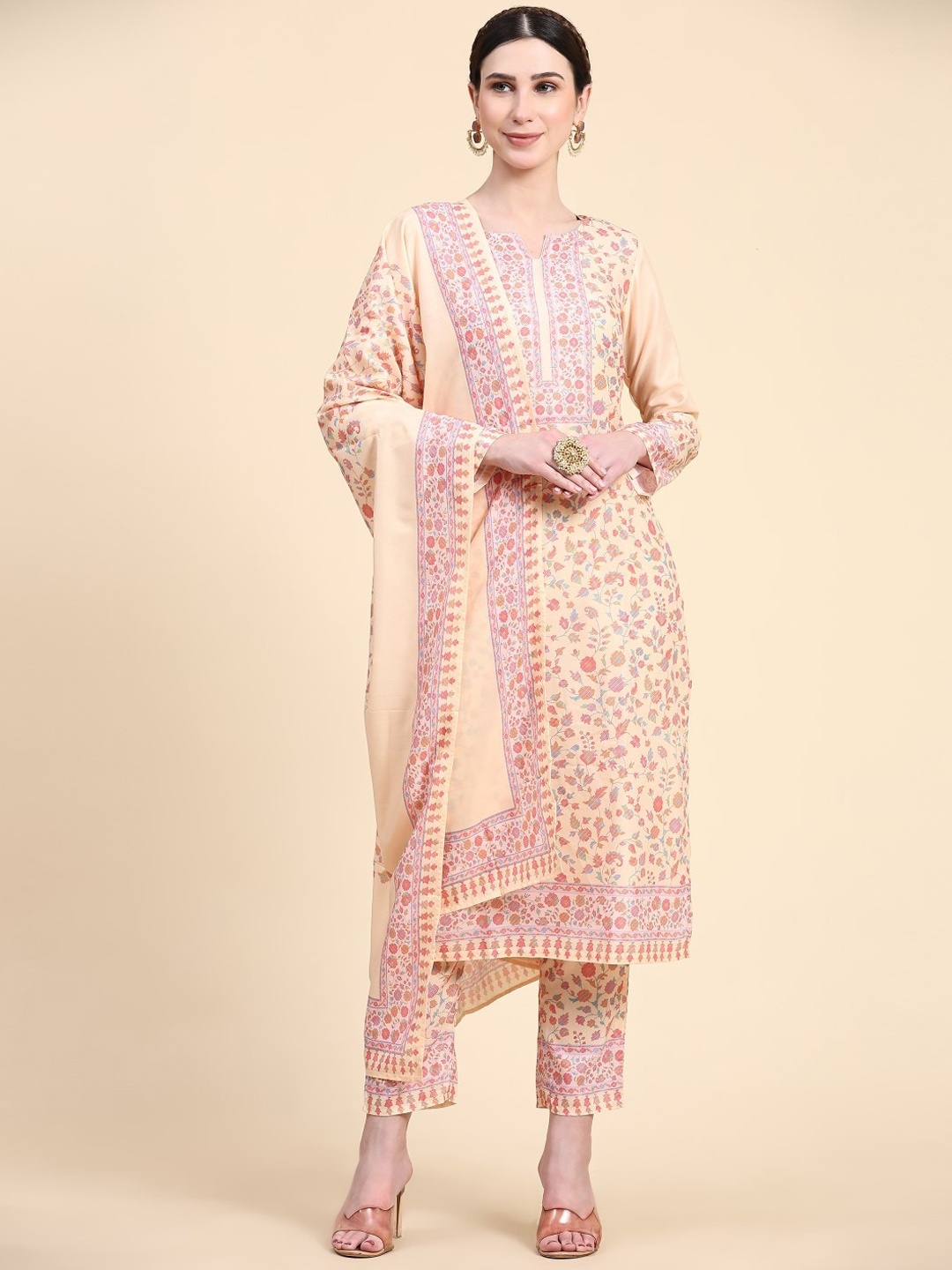 

VISHNU WEAVES Floral Printed Kurta With Trousers & Dupatta, Cream