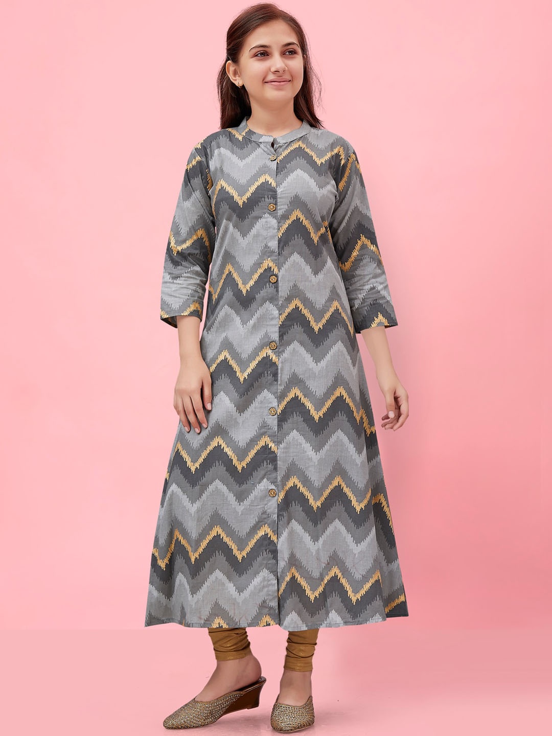 

Aarika Girls Chevron Printed Pure Cotton A-Line Kurta, Grey