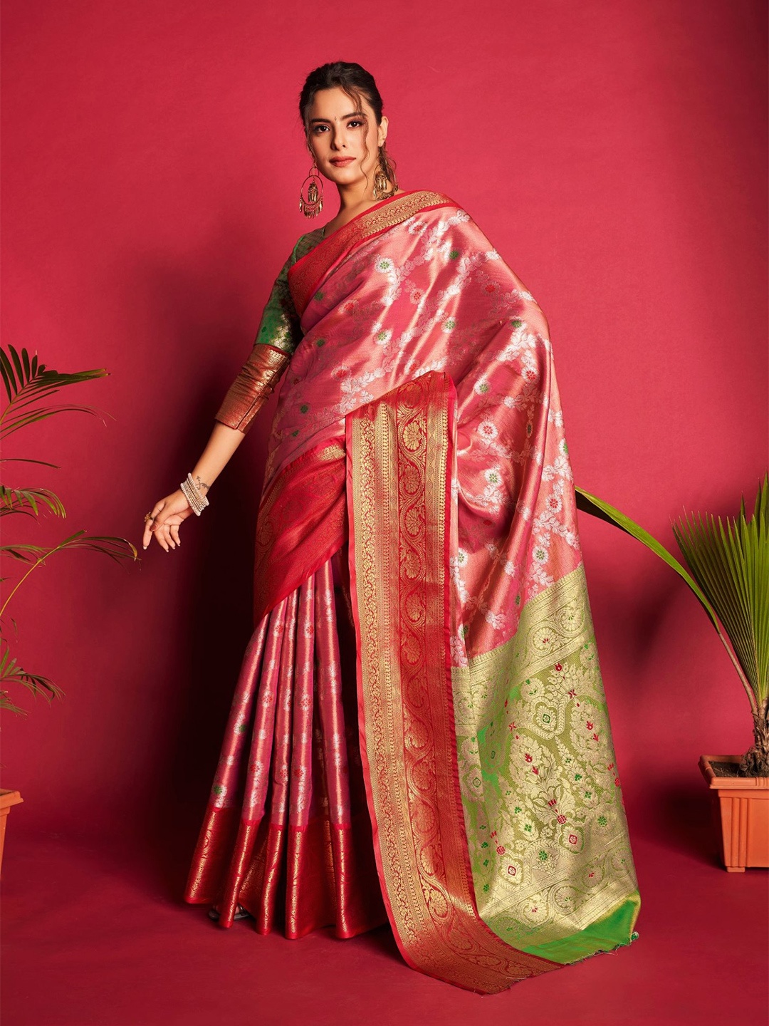 

Mitera Ethnic Motifs Woven Design Zari Silk Blend Kanjeevaram Saree, Peach