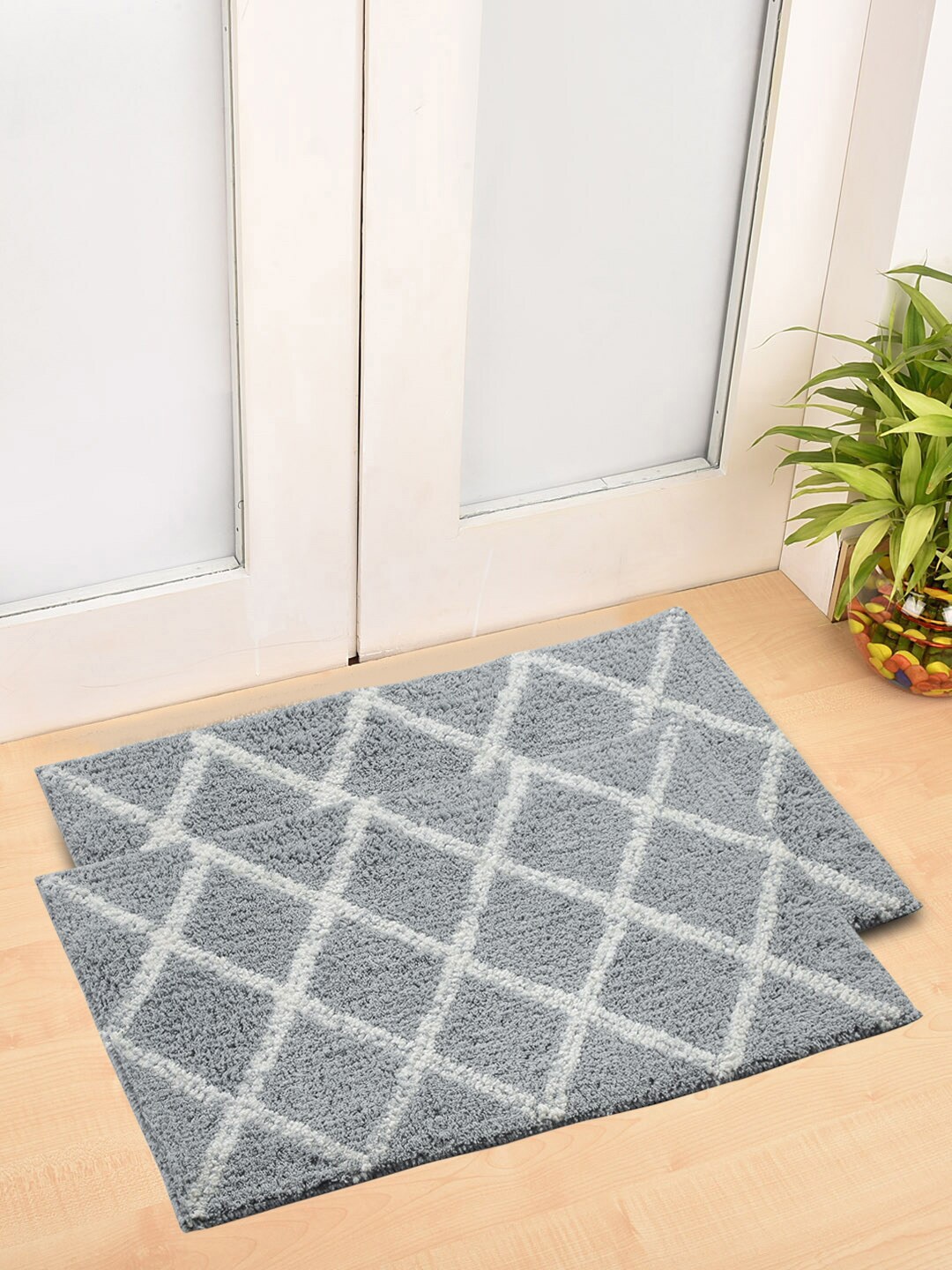 

FABINALIV Grey 2 Pieces Geometric Printed Anti-Skid Doormats