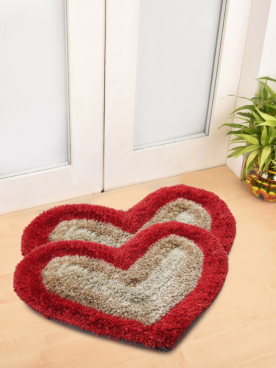 

FABINALIV 2-Pcs Red & Beige Heart Shaped Anti-Skid Doormats