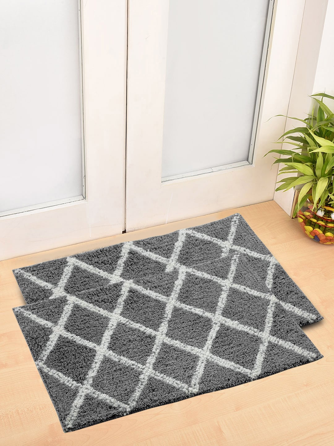 

FABINALIV Grey 2-Pieces Anti-Skid Geometric Door Mats