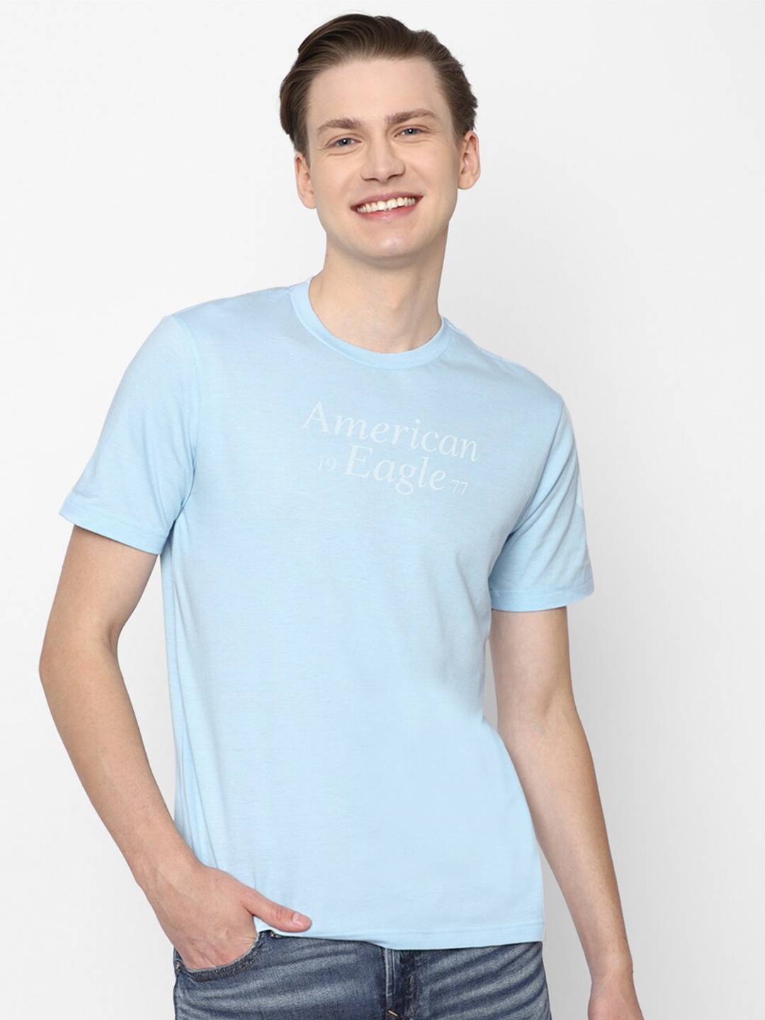 

AMERICAN EAGLE OUTFITTERS Typography Printed Regular-Fit Casual T-shirt, Blue