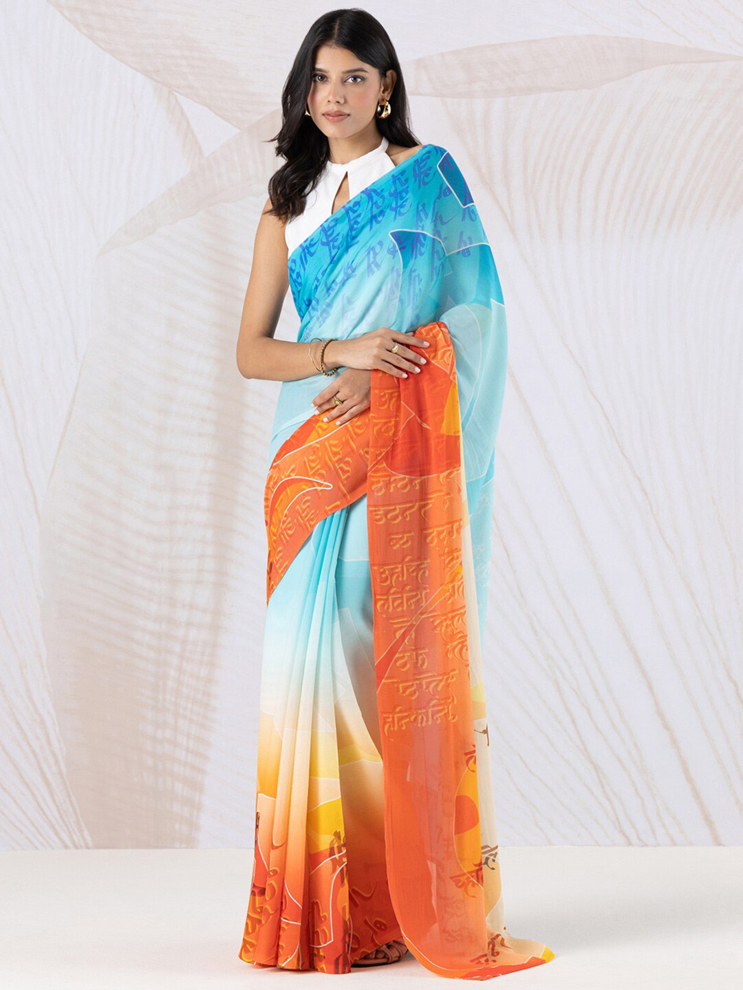 

navyasa by liva Abstract Printed Liva Saree, Blue