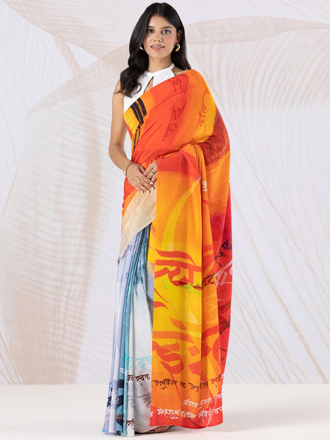 

navyasa by liva Abstract Printed Saree, Grey