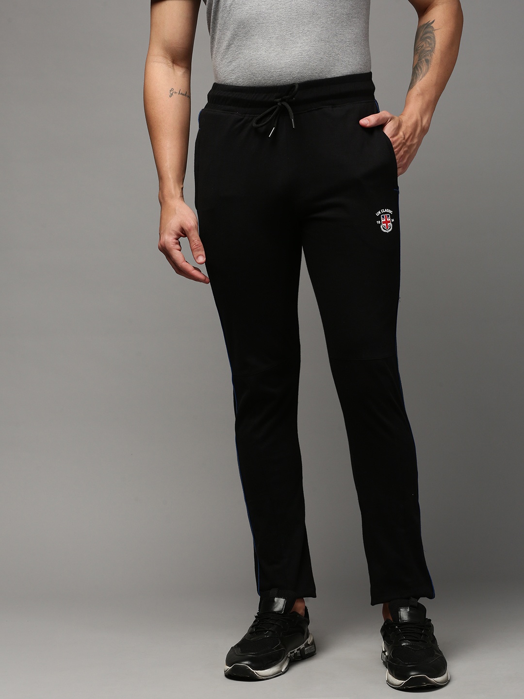 

ONN Men Mid-Rise Anti Odour Cotton Track Pants, Black