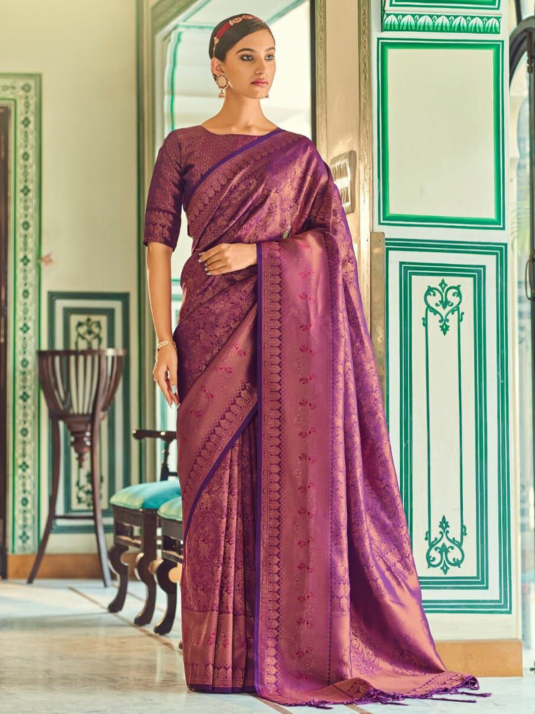 

Mitera Purple & Gold-Toned Ethnic Motifs Woven Design Zari Saree