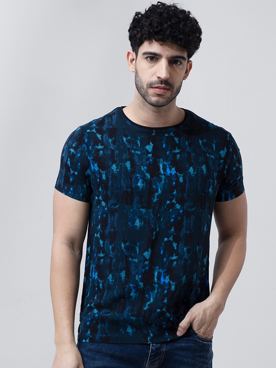 

Snitch Blue Abstract Printed Knitted T-Shirt
