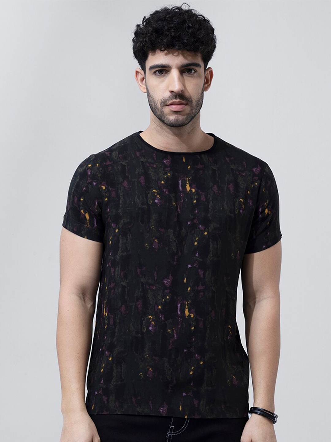 

Snitch Abstract Printed Round Neck T-shirt, Green
