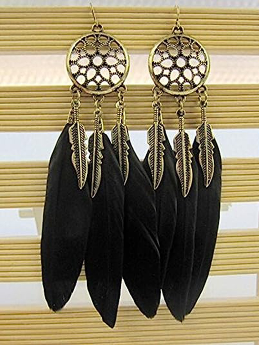 

MYKI Leaf Shaped Earrings, Black