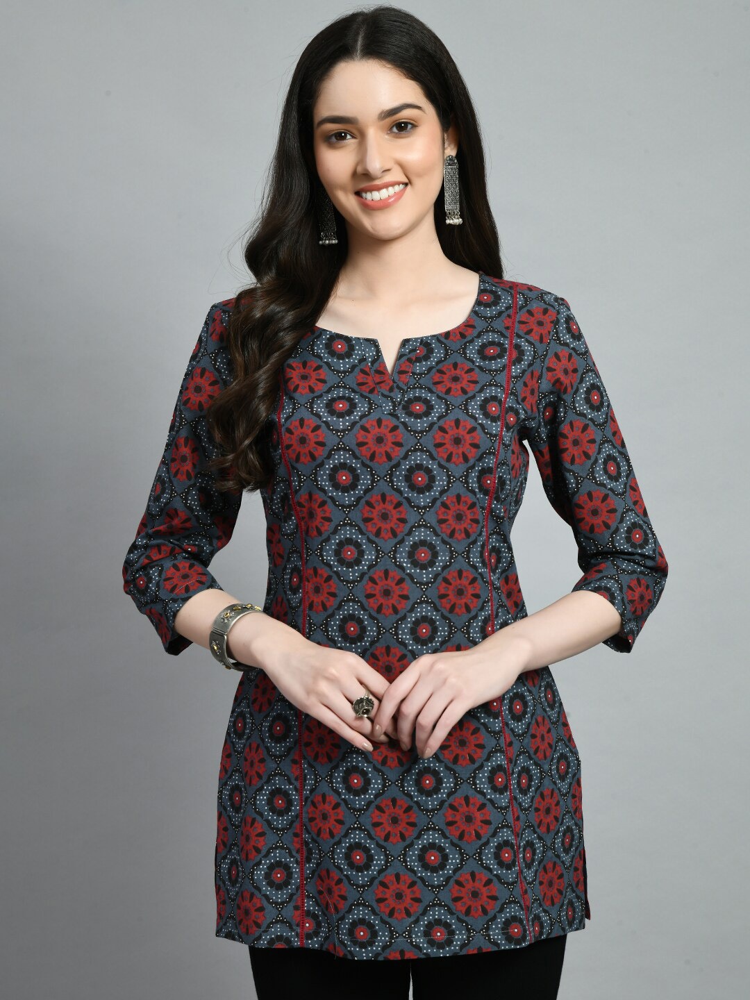 

KALINI Ethnic Motifs Printed Straight Kurti, Grey