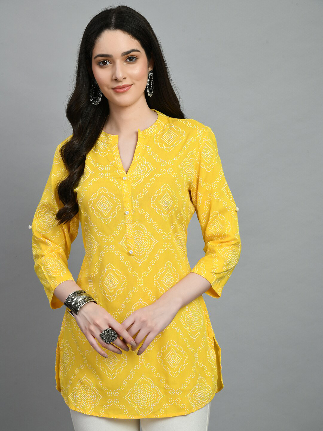 

KALINI Ethnic Printed Mandarin Collar Straight Kurti, Yellow