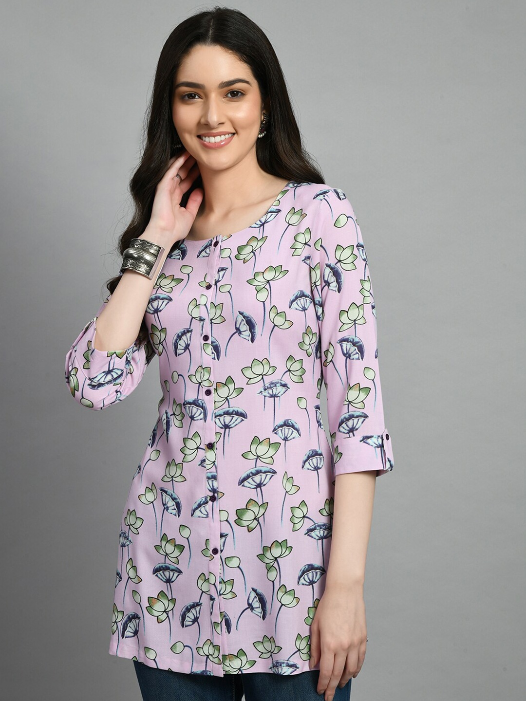 

KALINI Floral Printed Straight Kurti, Mauve