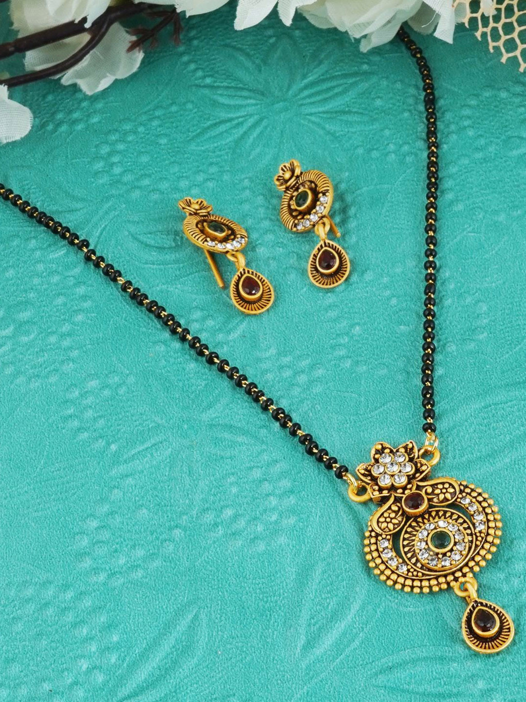 

MANSIYAORANGE Gold-Plated Stone-Studded & Beaded Mangalsutra with Earrings