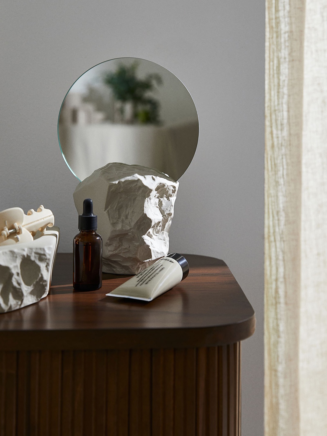

H&M White Small Stoneware-Based Mirror
