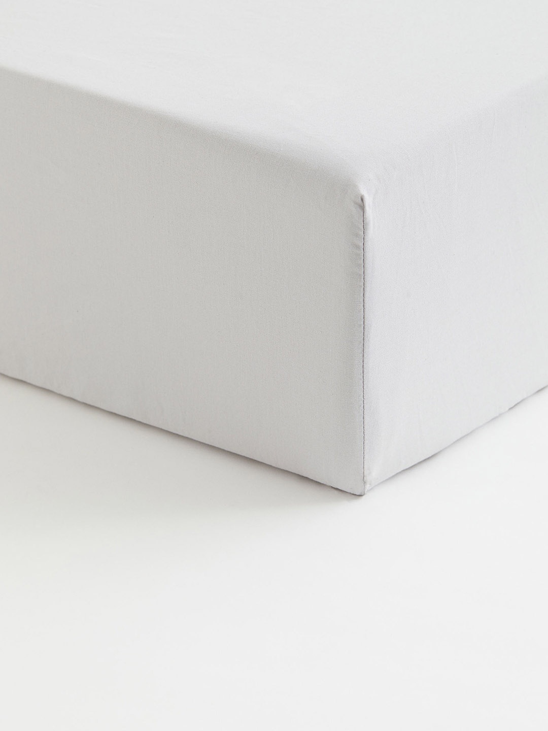 

H&M Grey Fitted Cotton Sheet