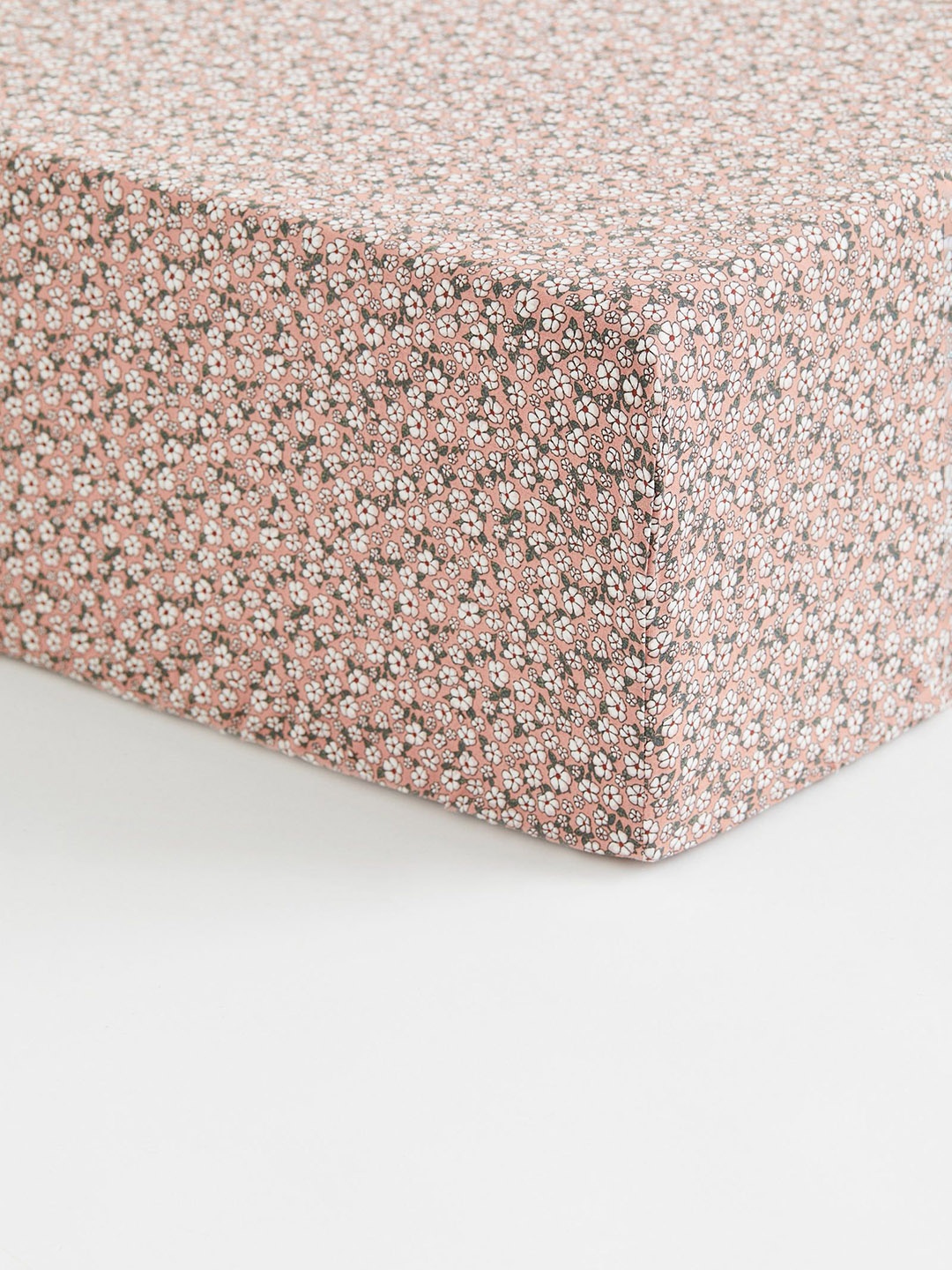 

H&M Girls Peach-Colored Patterned Cotton Fitted Sheet