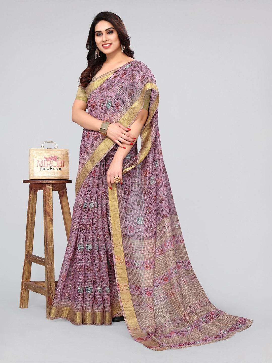 

MIRCHI FASHION Floral Printed Zari Saree, Pink