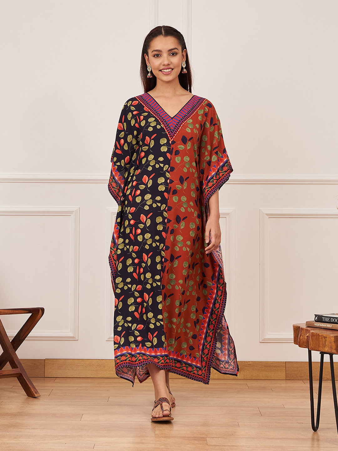 

Rustorange Floral Printed Kimono Sleeves Kaftan Dress, Black