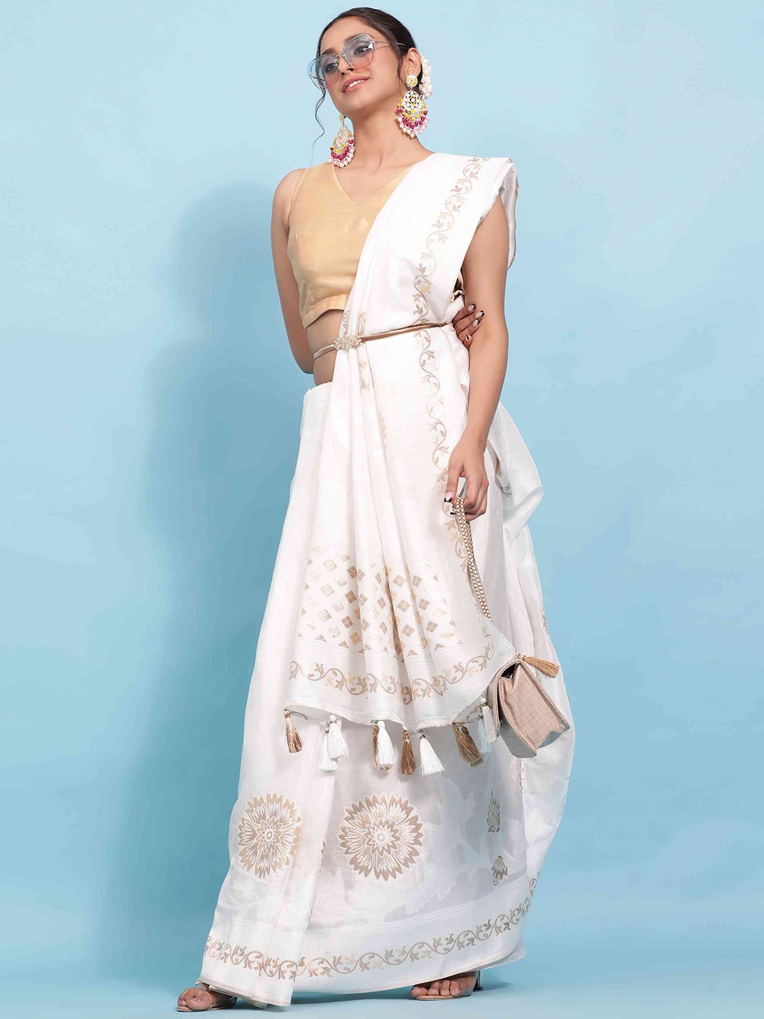 

elora Woven Design Zari Pure Silk Banarasi Saree, White