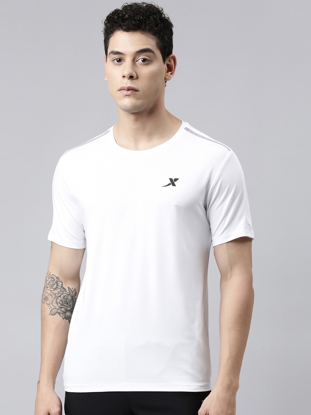 

Xtep Round Neck Slim Fit T-shirt, White
