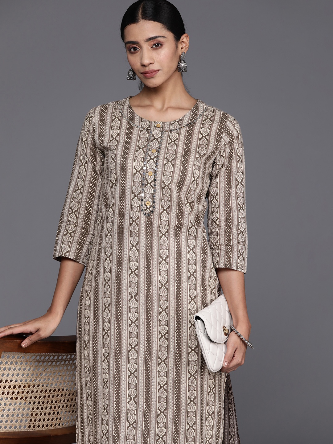 

Varanga Women Ethnic Motifs Printed Straight Kurta, Brown