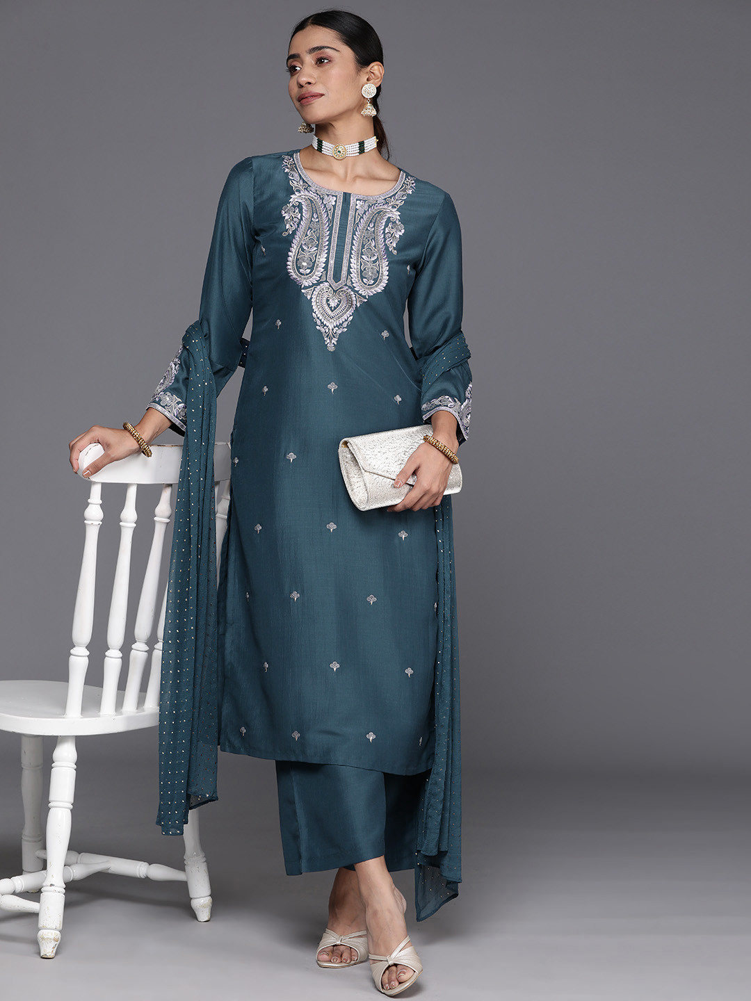 

Varanga Ethnic Motifs Embroidered Regular Sequinned Kurta with Trousers & Dupatta, Teal