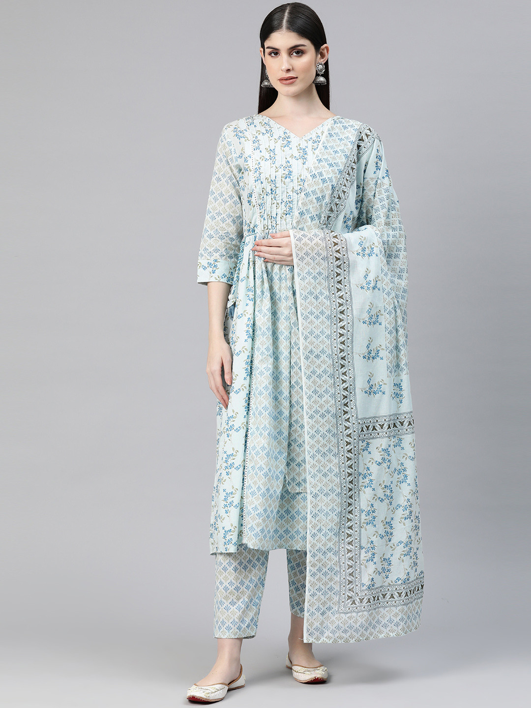 

Readiprint Fashions Floral Printed Sequinned Pure Cotton Kurta with Trousers & Dupatta, Blue