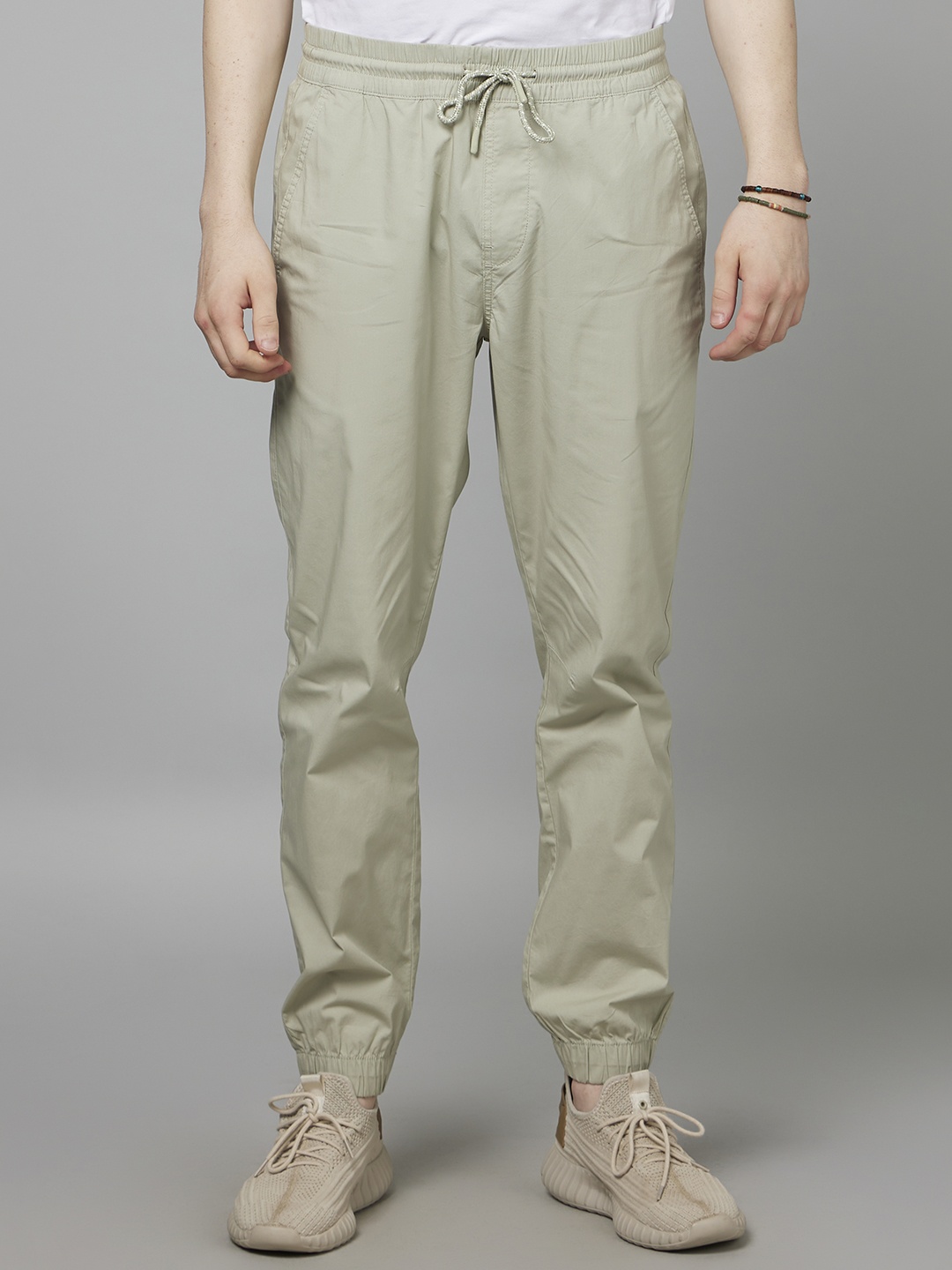 

Celio Men Mid Rise Cotton Joggers, Brown