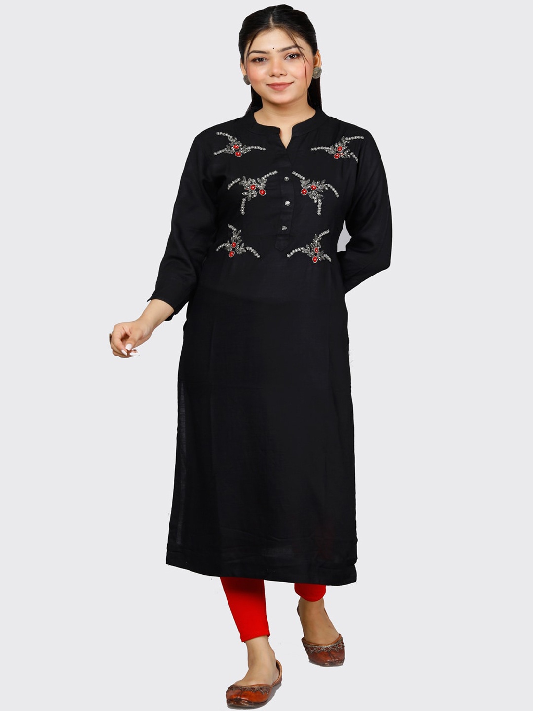 

HIGHLIGHT FASHION EXPORT Floral Embroidered Thread Work Kurta, Black