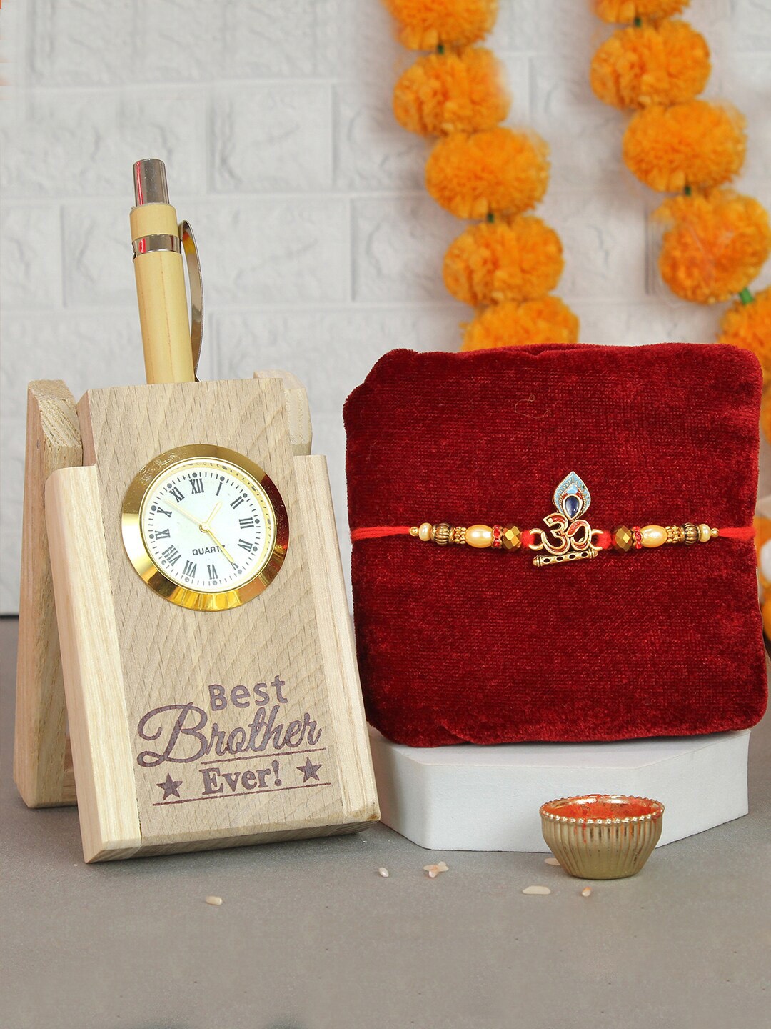 

TIED RIBBONS Om Rakhi With Penstand Clock & Card Gift Set, Gold