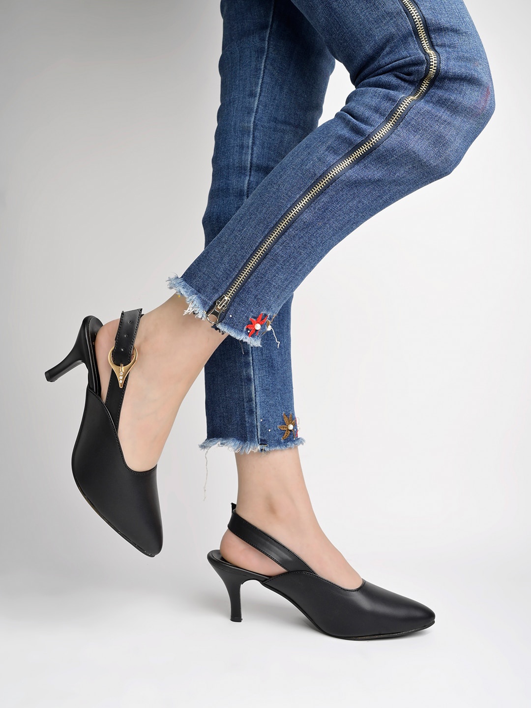 

Shoetopia Bantu Pointed Toe Kitten Mules With Buckles, Black