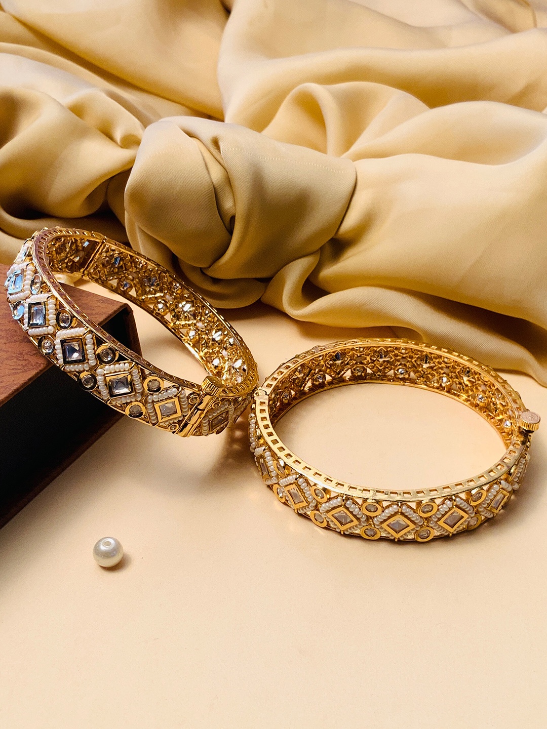 

ABDESIGNS Set Of 2 Gold-Plated Stone-Studded Bangles