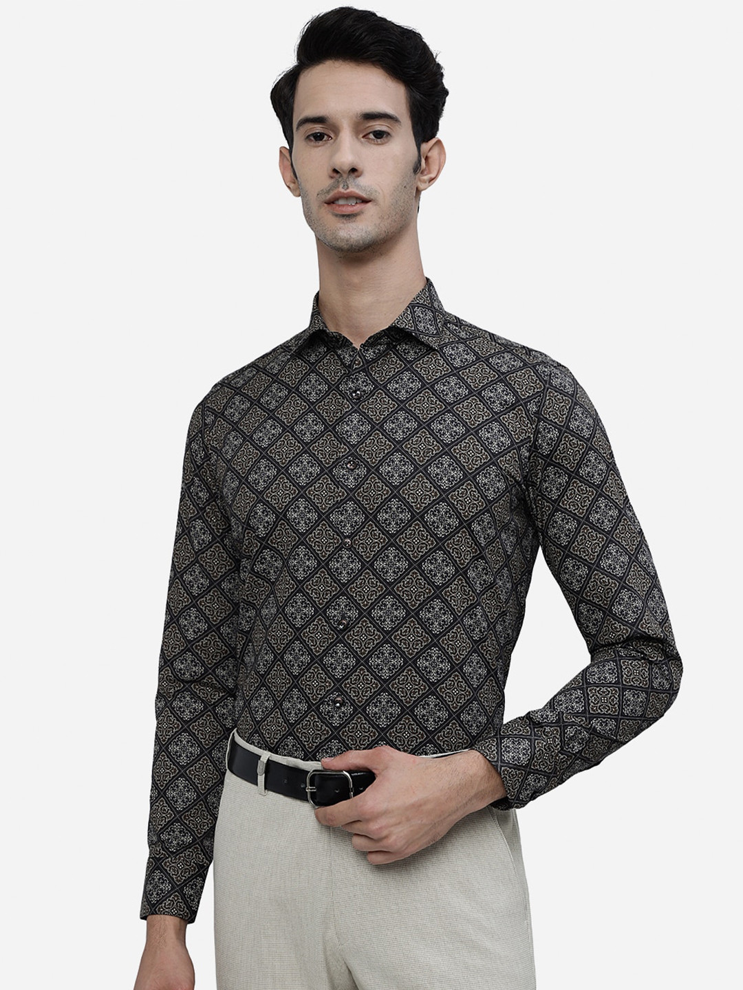 

JB STUDIO Slim Fit Ethnic Motifs Printed Denim Weave Pure Cotton Formal Shirt, Black