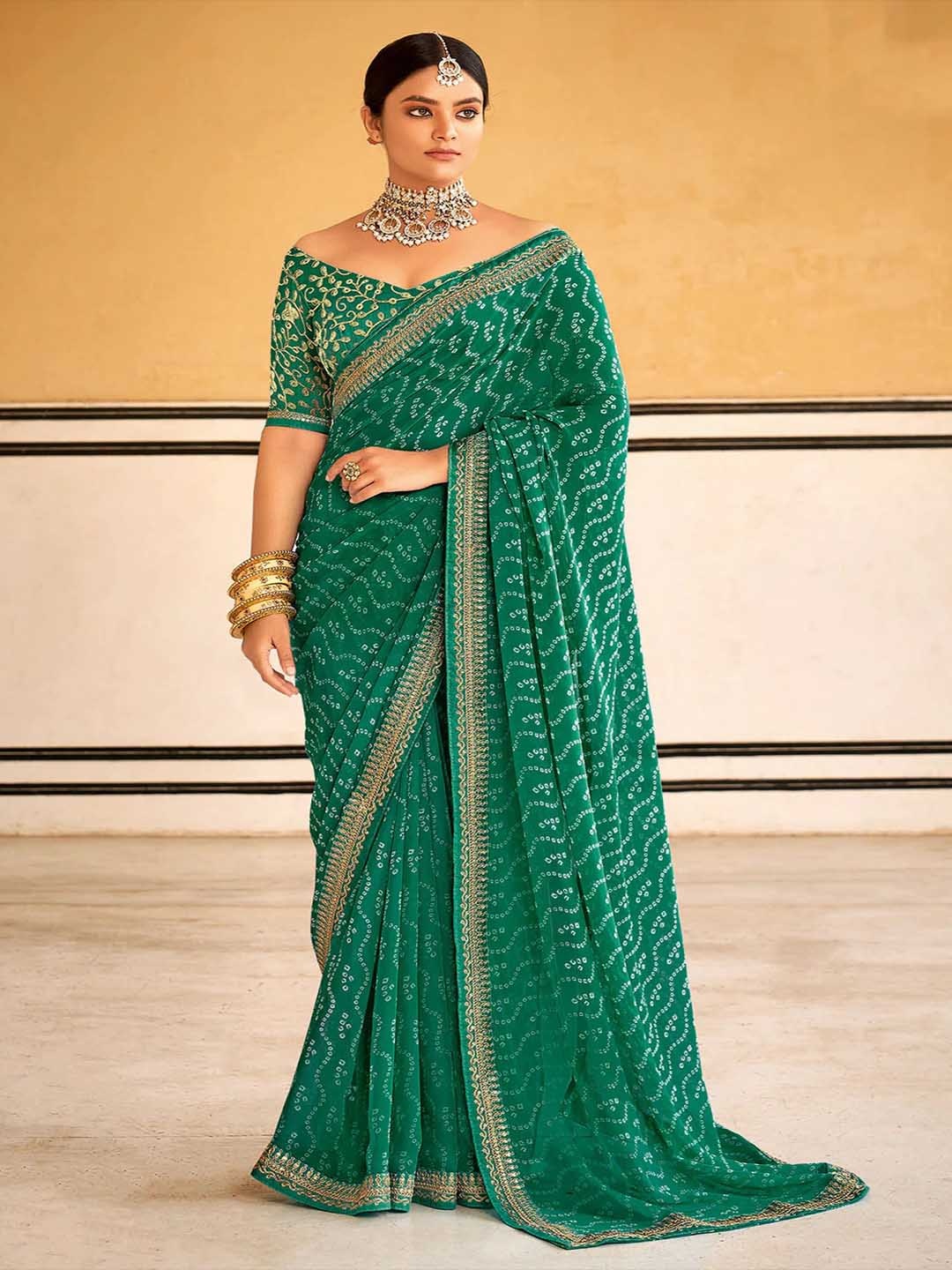 

SHUBHVASTRA Printed Georgette Bandhani Saree, Green