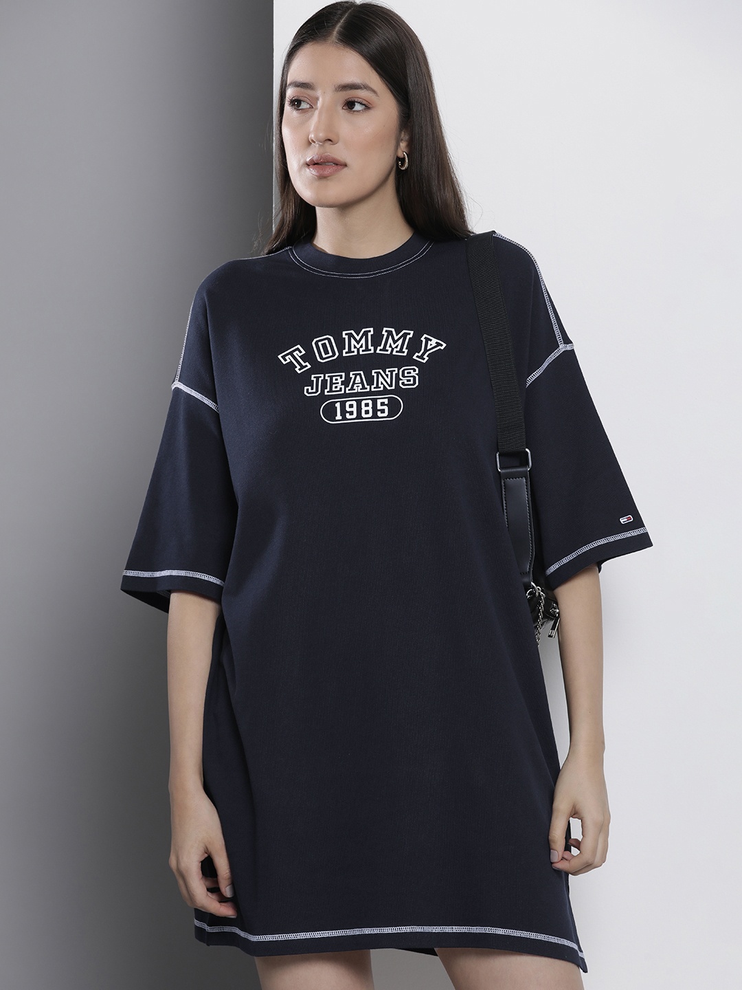 

Tommy Hilfiger Brand Logo Printed T-shirt Dress, Navy blue