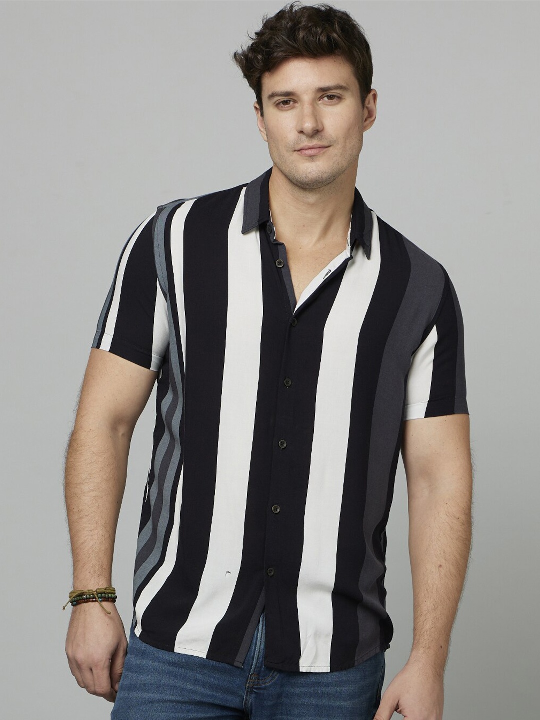 

Celio Classic Opaque Vertical Striped Casual Shirt, White