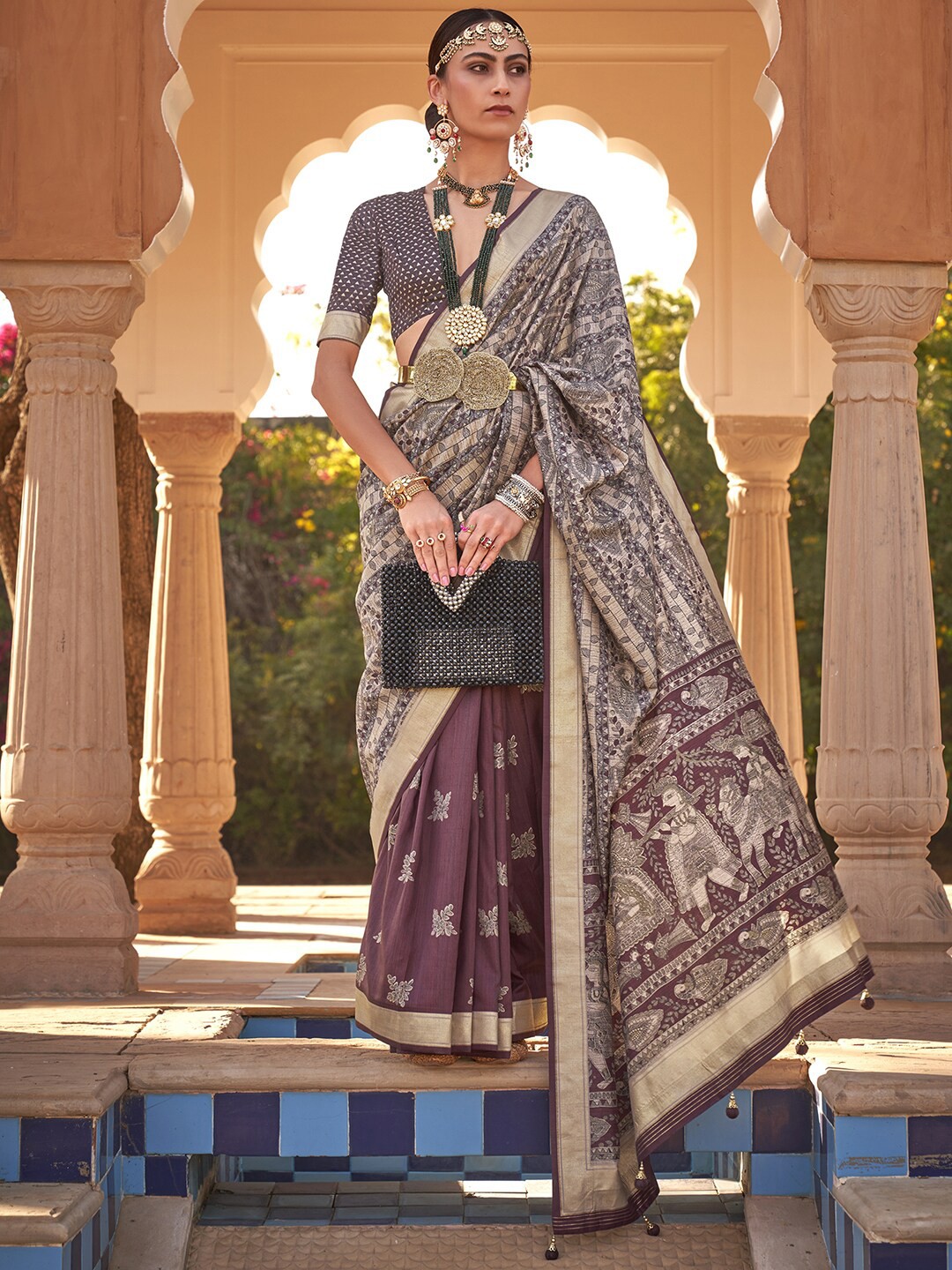 

Anouk Ethnic Motifs Printed Zari Tussar Saree, Burgundy
