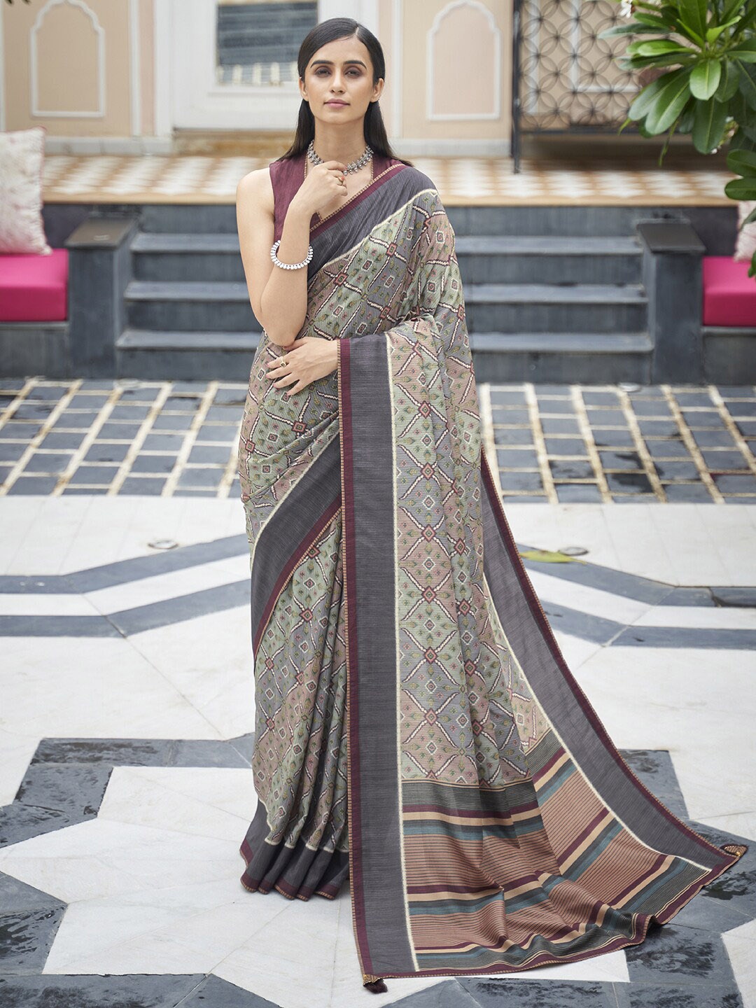 

Anouk Ethnic Motifs Printed Tussar Saree, Green