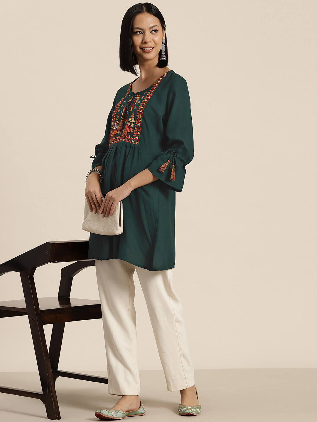

HERE&NOW Floral Embroidered Tie-Up Neck Bell Sleeves Kurti, Green