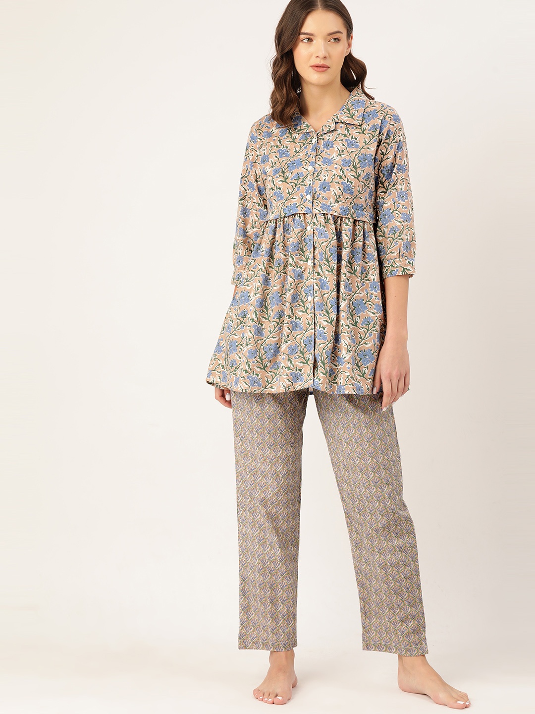 

ETC Women Floral Printed Pure Cotton Night Suit, Beige