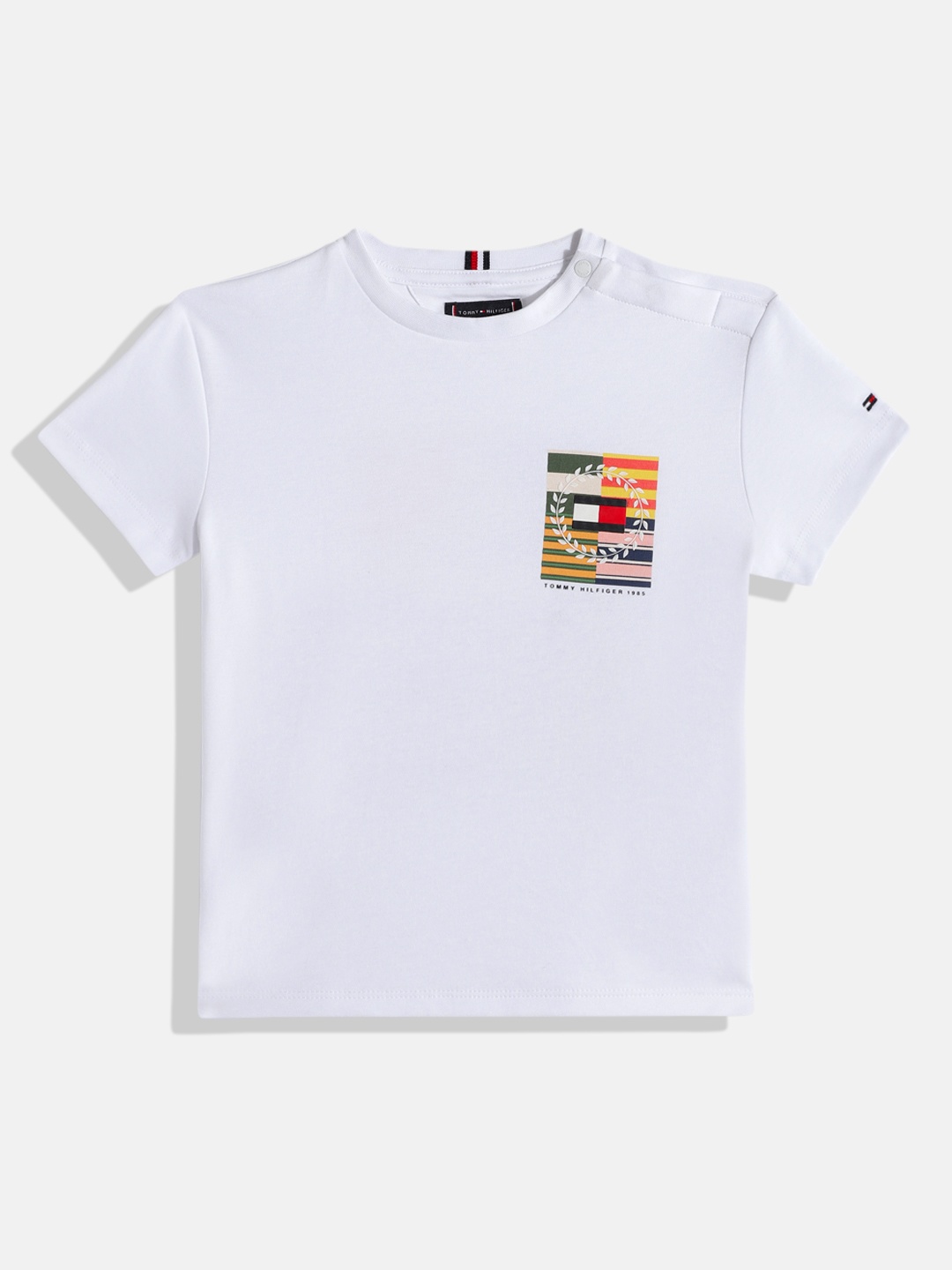 

Tommy Hilfiger Boys Brand Logo Printed Pure Cotton T-shirt, White