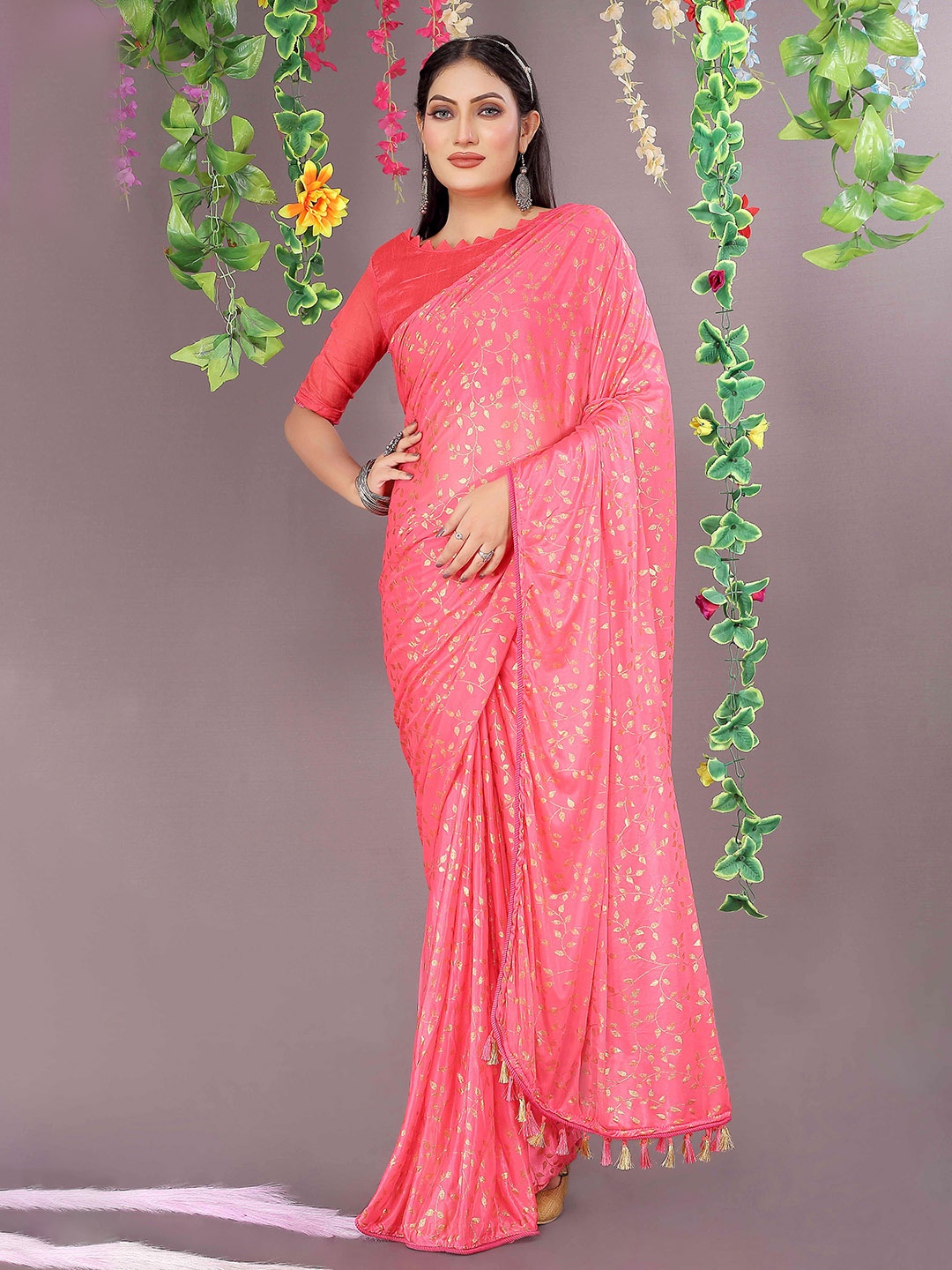 

Florence Floral Printed Saree, Peach