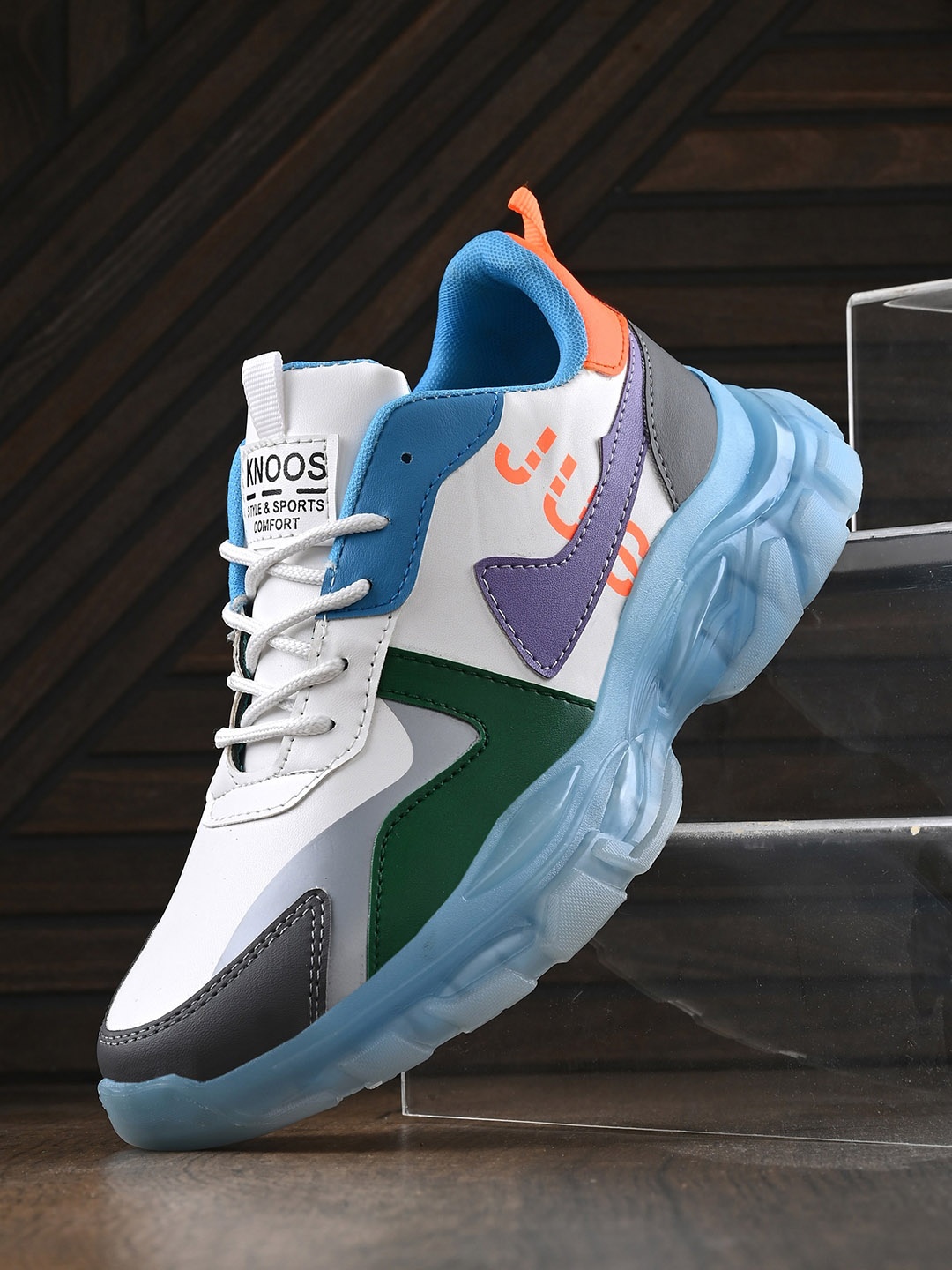 

knoos Men Colourblocked Lightweight Sneakers, White