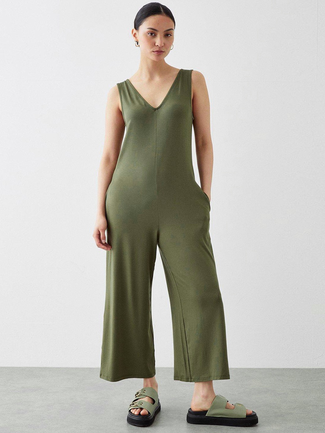 

DOROTHY PERKINS Petite V-Neck Basic Jumpsuit, Olive