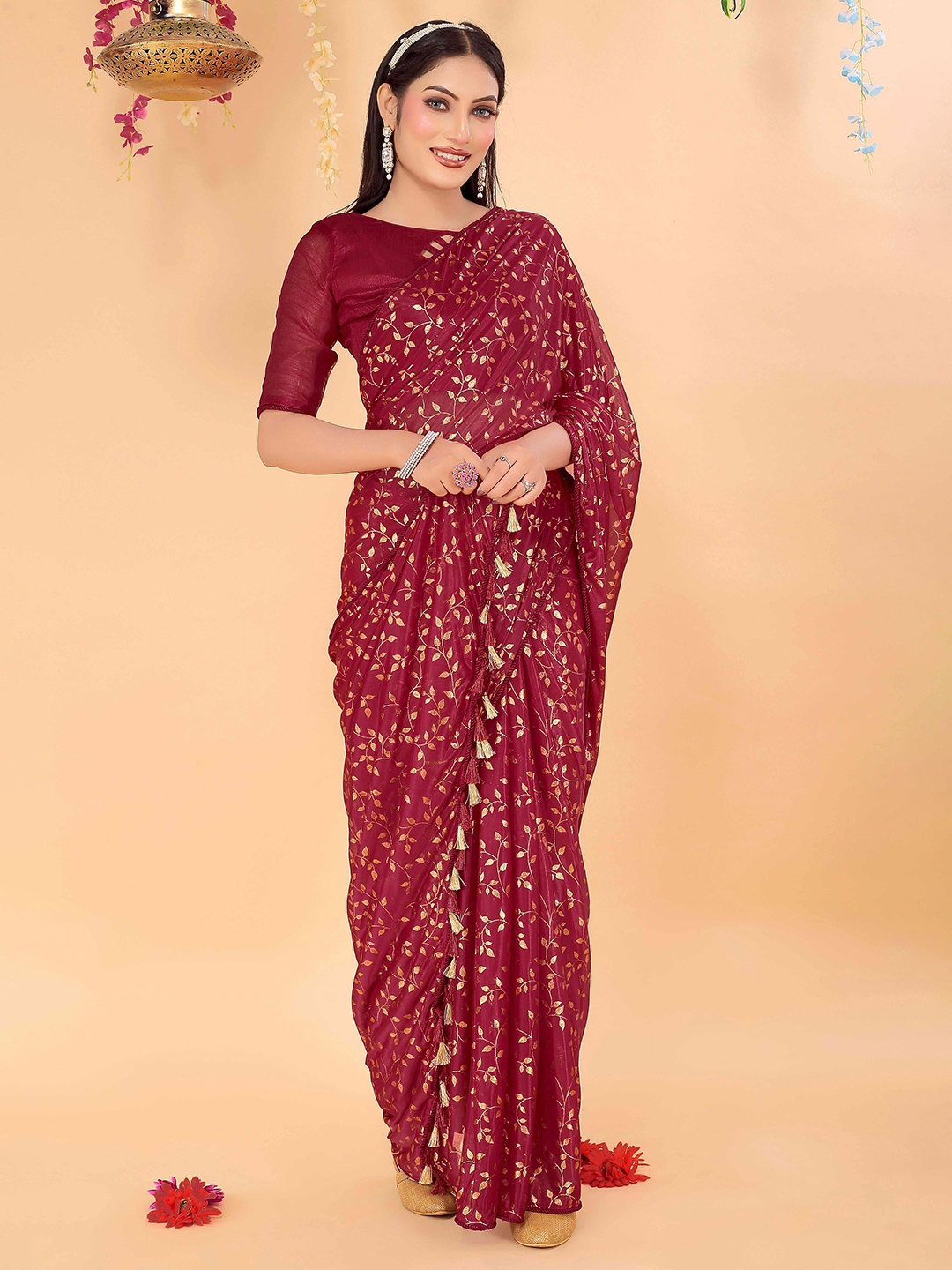 

KALINI Floral Printed Saree, Red