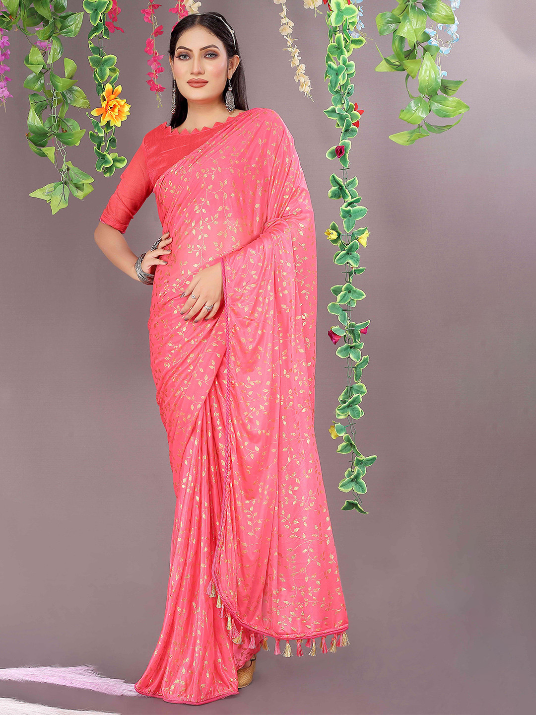 

KALINI Floral Printed Saree With Blouse Piece, Peach