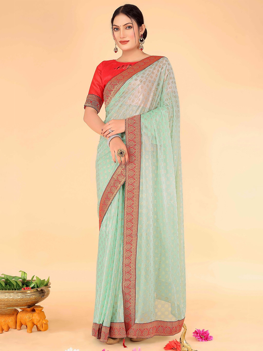 

SAADHVI Floral Woven Design Saree, Green